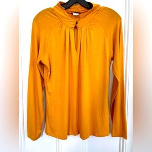 Venus Mustard Long Sleeve Front Keyhole Top Size Medium